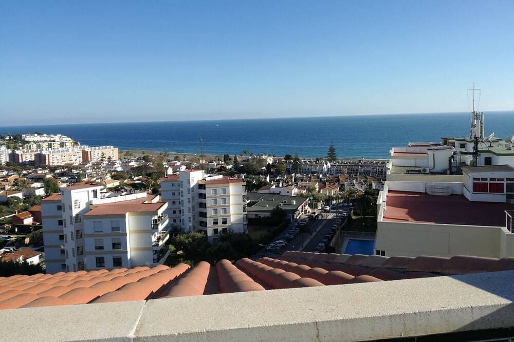 Penthouse mit schöner Aussicht und Pool 1