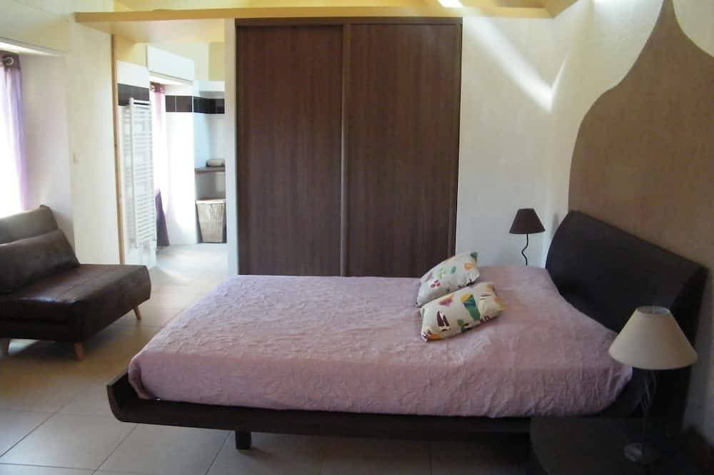Foto 3 von 21: Country house a few minutes from the sea and the pink granite coast