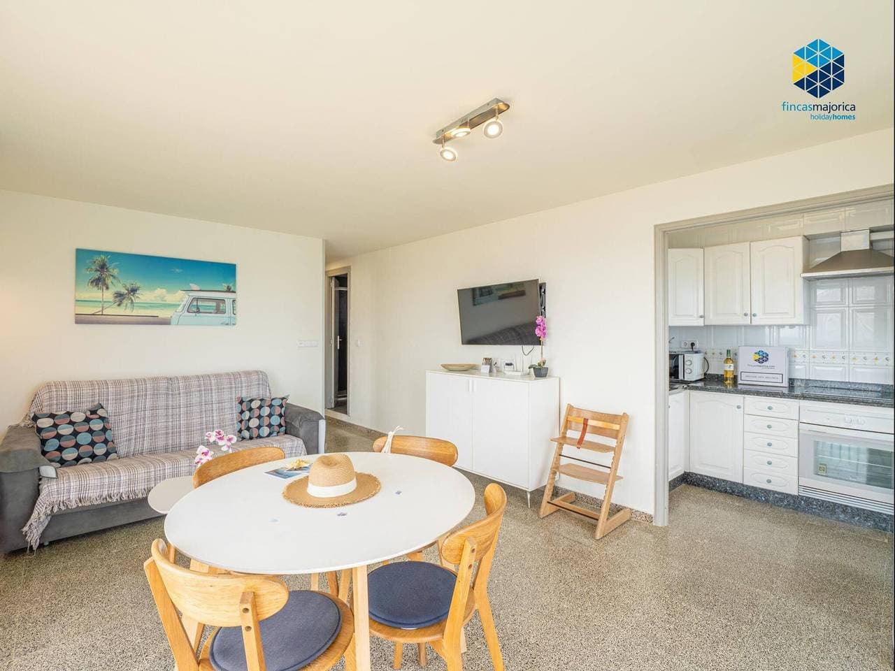 Foto 7 von 25: Charmante 2-Zi-Wohnung mit Terrasse, Klimaanlage und ausgestatteter Küche