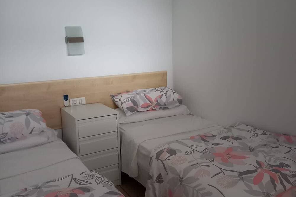 Foto 3 von 30: Azahara 3. Fantastische Moderne Wohnung, Beste Lage Überblick Auf Den Strand Von Las Vistas.