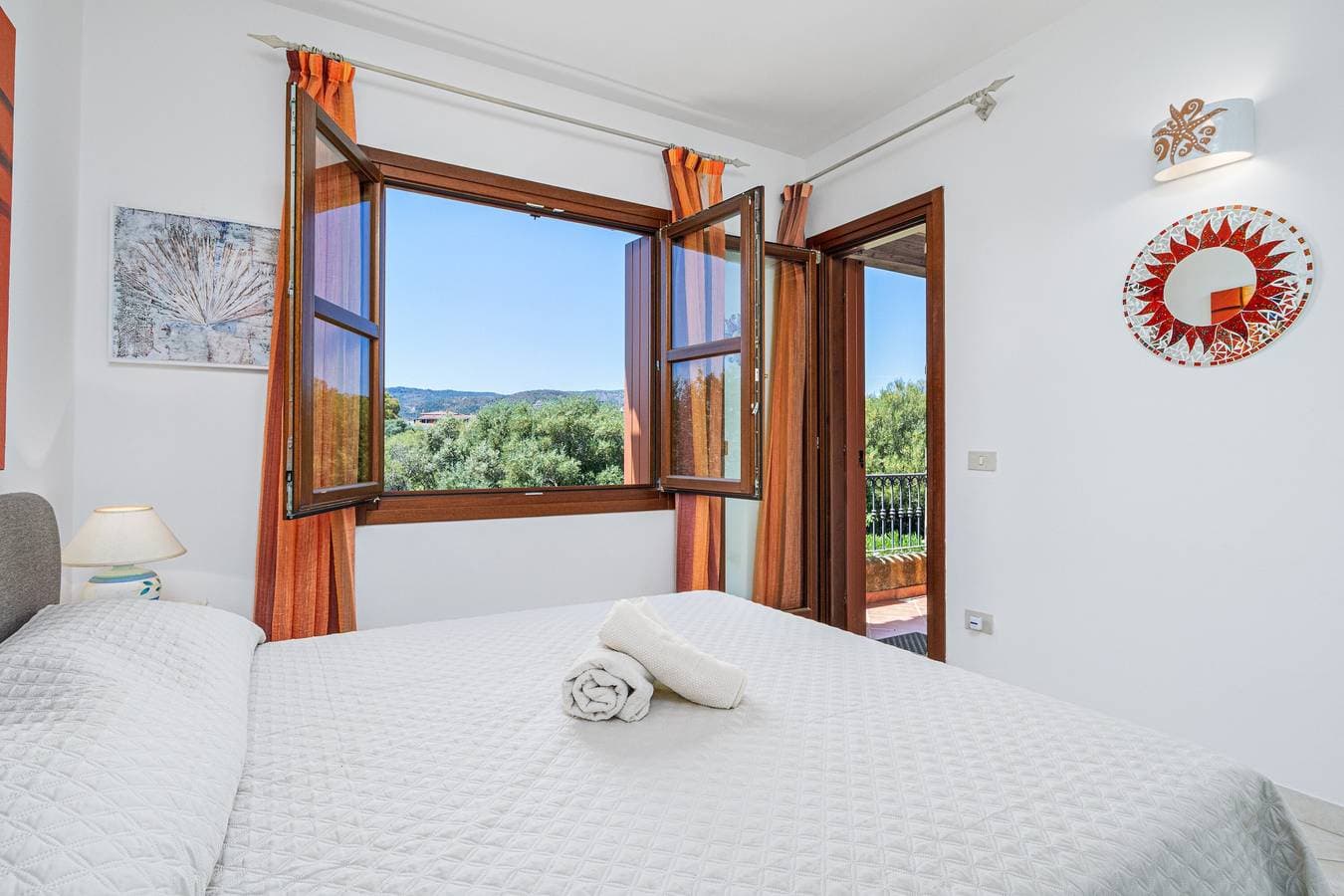 Foto 13 von 22: Ferienhaus 'Il Balcone Su Tavolara' mit Meerblick, Gemeinschaftspool und Klimaanlage