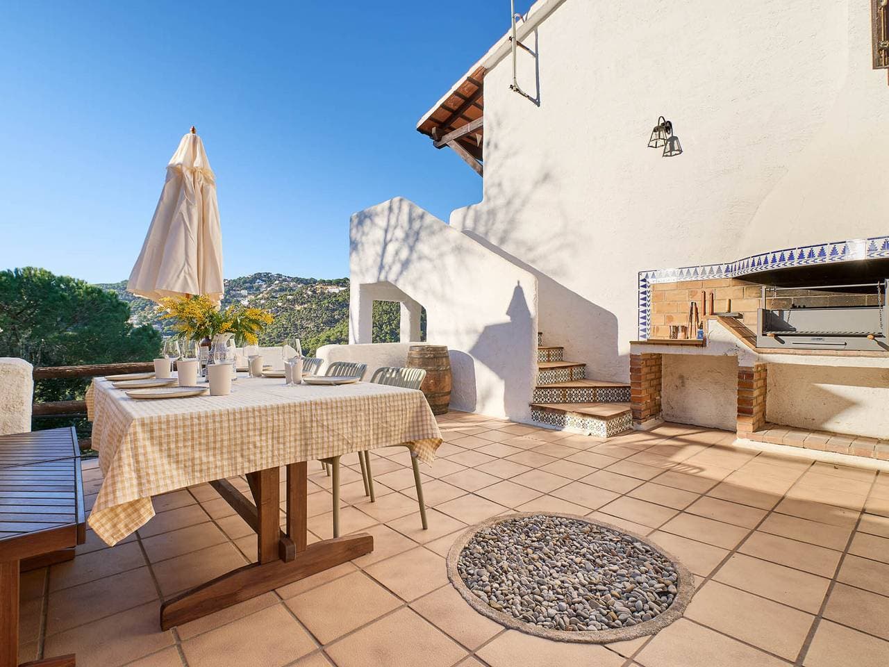 Foto 3 von 36: Rustikale Villa mit privatem Pool und Garten in Strandnähe - Ideal für Familien