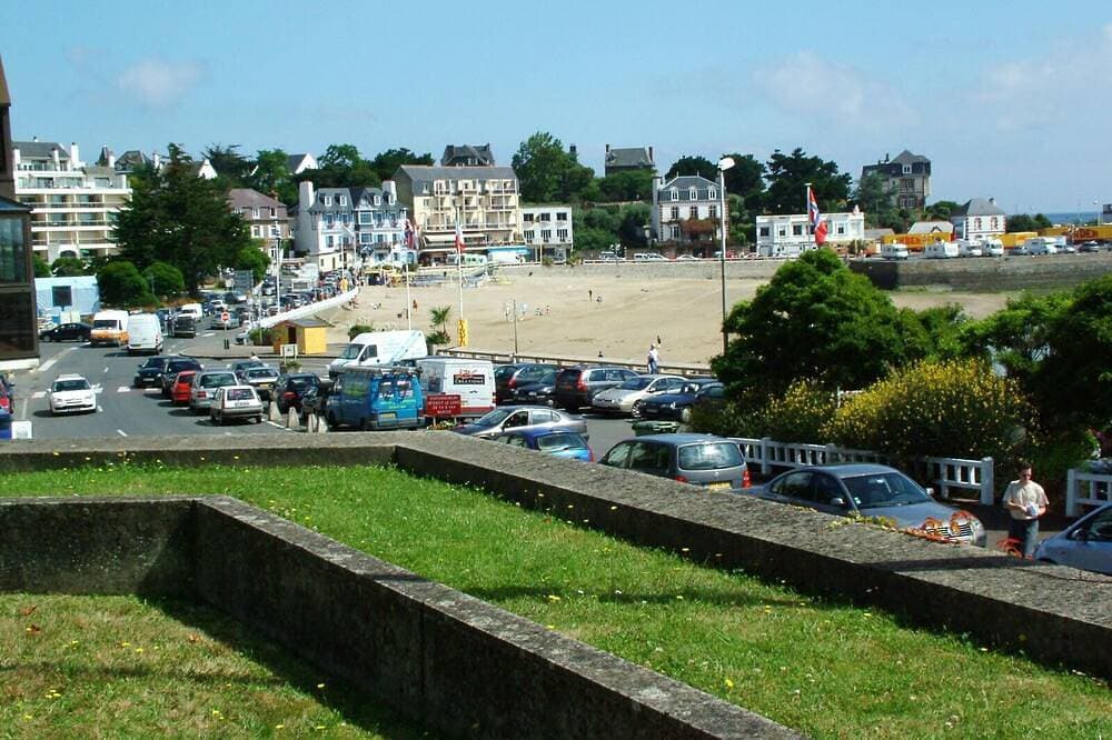 Foto 7 von 11: Appartement Spacieux, à 5 Minutes de la Plage, Dans Résidence de Standing