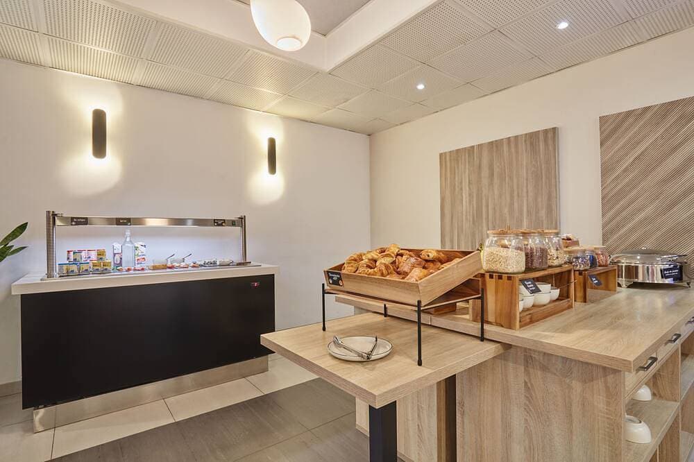 Foto 11 von 30: Super Endroit !! Studio Climatisé mit Wi-Fi Gratuit