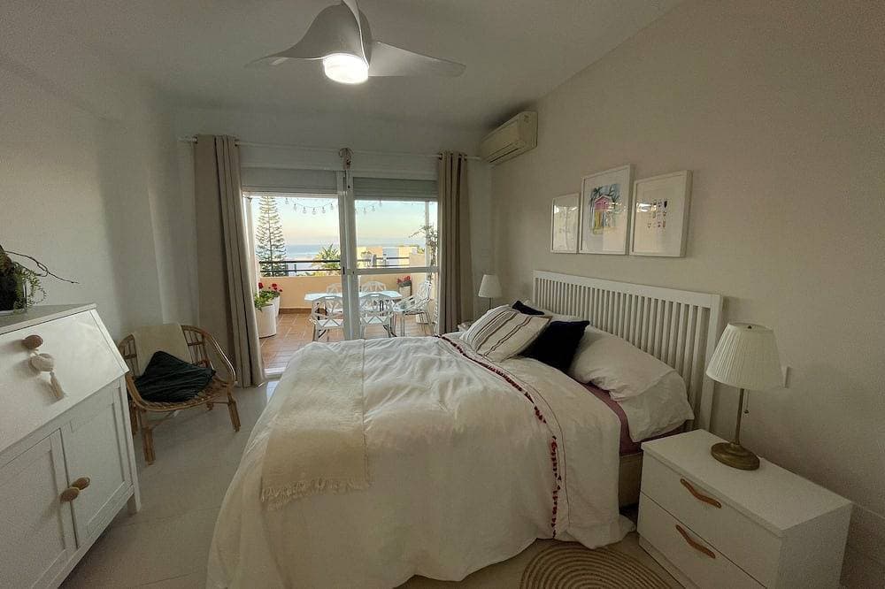 Foto 2 von 20: Lovely Townhouse With sea View Close to the sea in Cabopino - Marbella