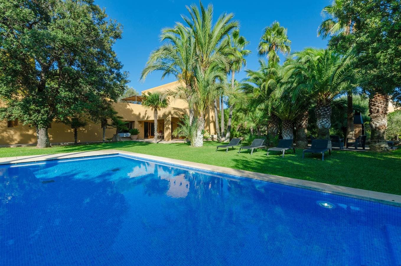Foto 2 von 53: Villa Son Floriana - Haus mit Privatpool in Cala Bona WiFi gratis