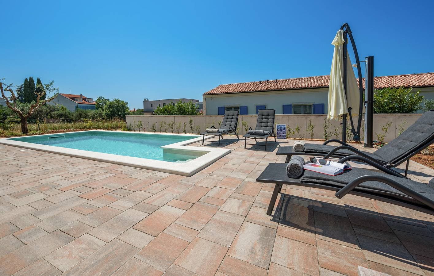 Foto 11 von 41: Gemütliche Ferienwohnung mit Meerblick, Pool und Parkplatz in der Nähe des Strandes von Fažana
