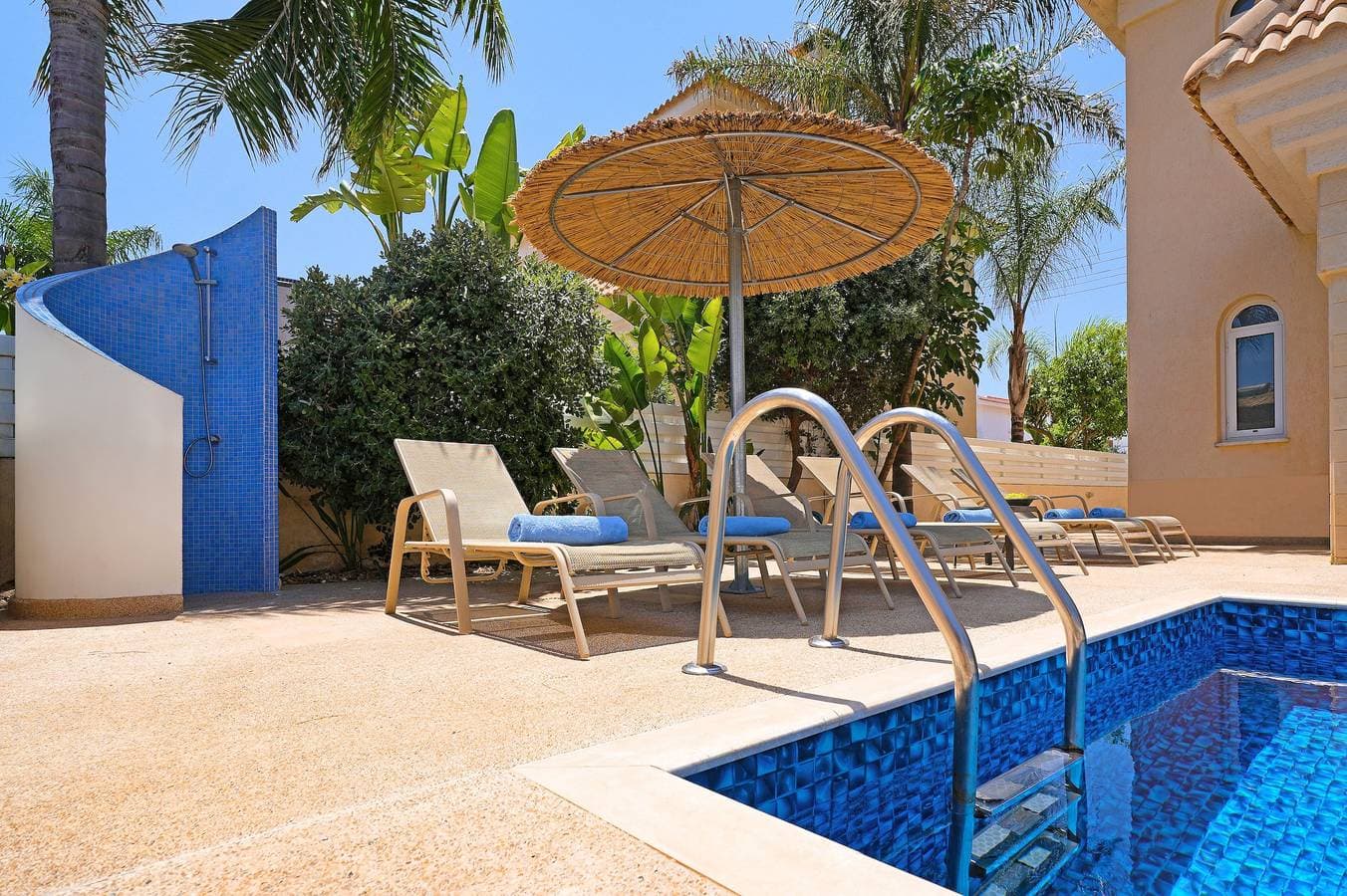Foto 10 von 46: Villa für 7 Personen mit Garten