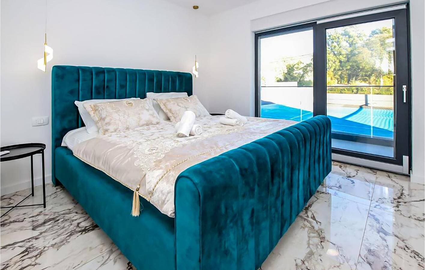Foto 6 von 40: Ferienhaus für 14 Personen mit Pool