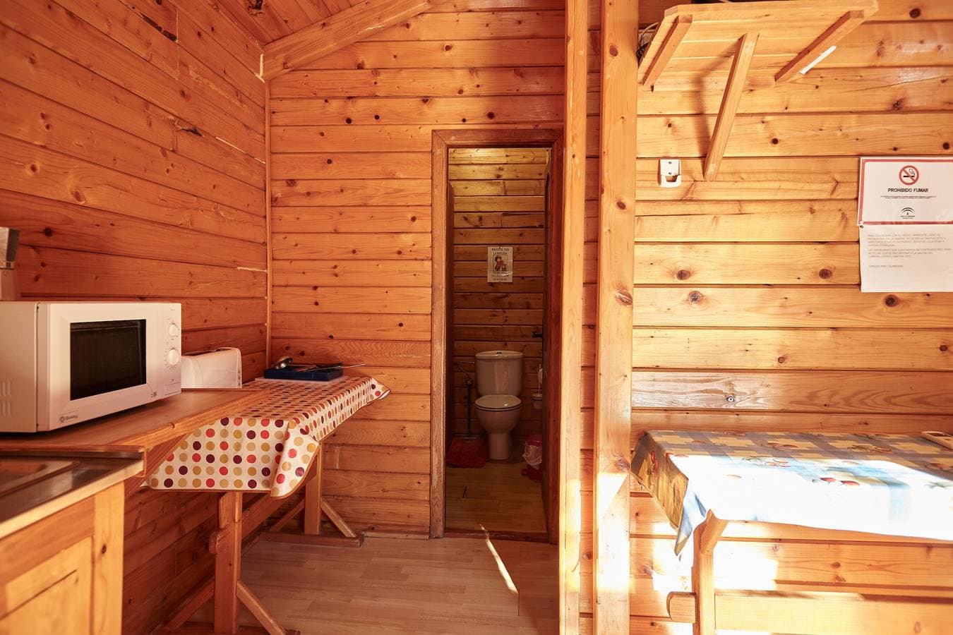 Foto 8 von 35: Landhaus 'Cabaña De Madera 4' mit Bergblick, Gemeinschaftspool und Klimaanlage