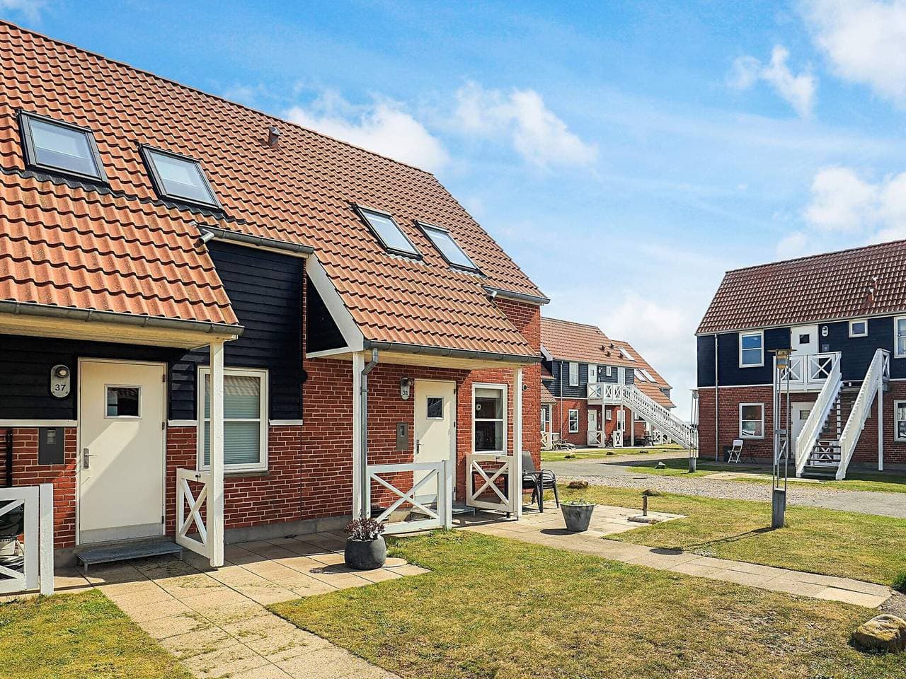 Foto 2 von 42: 4 Personen Ferienhaus in Borre