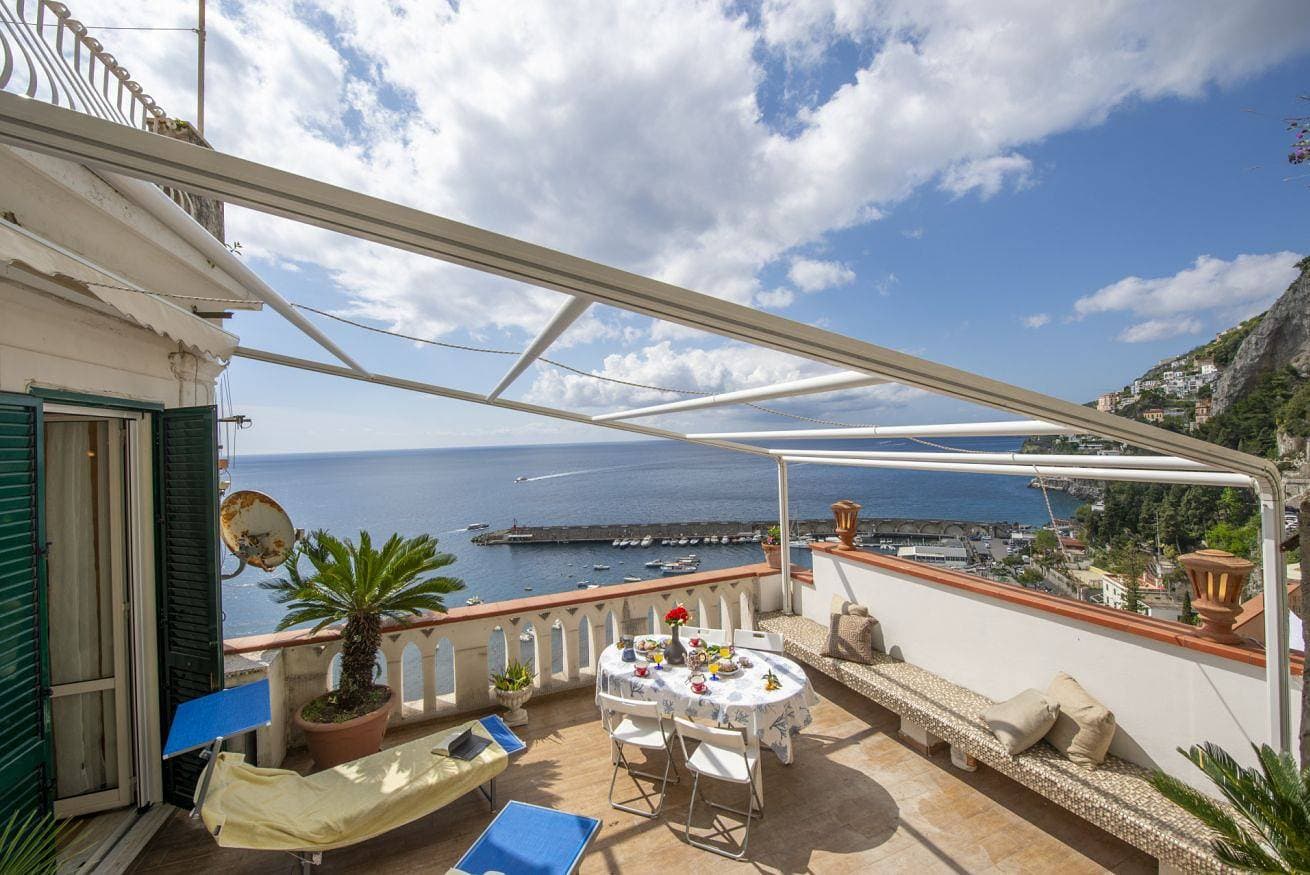 Foto 5 von 37: Ferienwohnung für 4 Personen mit Balkon/Terrasse