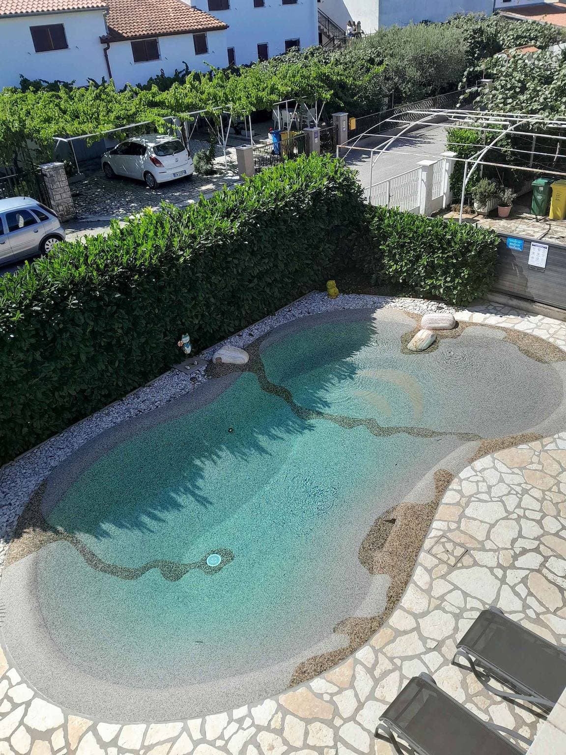 Foto 4 von 27: Ferienwohnung mit Klimaanlage und Pool (chlorfreie Elektrolyse)