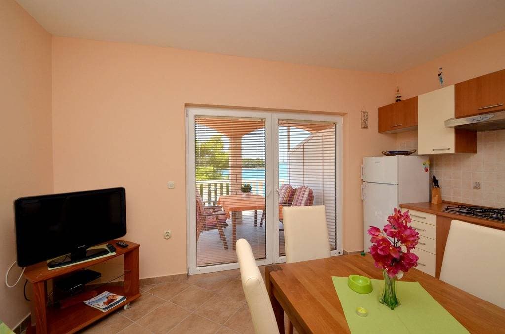 Foto 7 von 40: Ferienwohnung in Karbuni mit Meerblick, Terrasse, Klimaanlage, W-Lan (3609-4)
