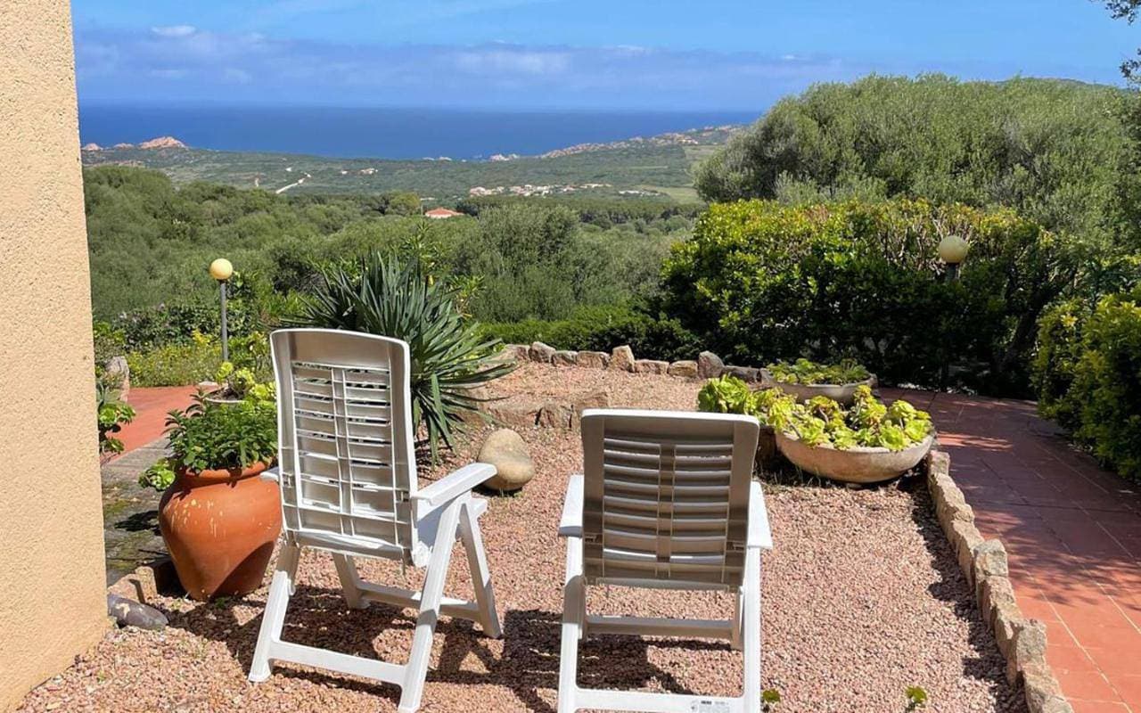 Appartamento vista mare Isola Rossa 1