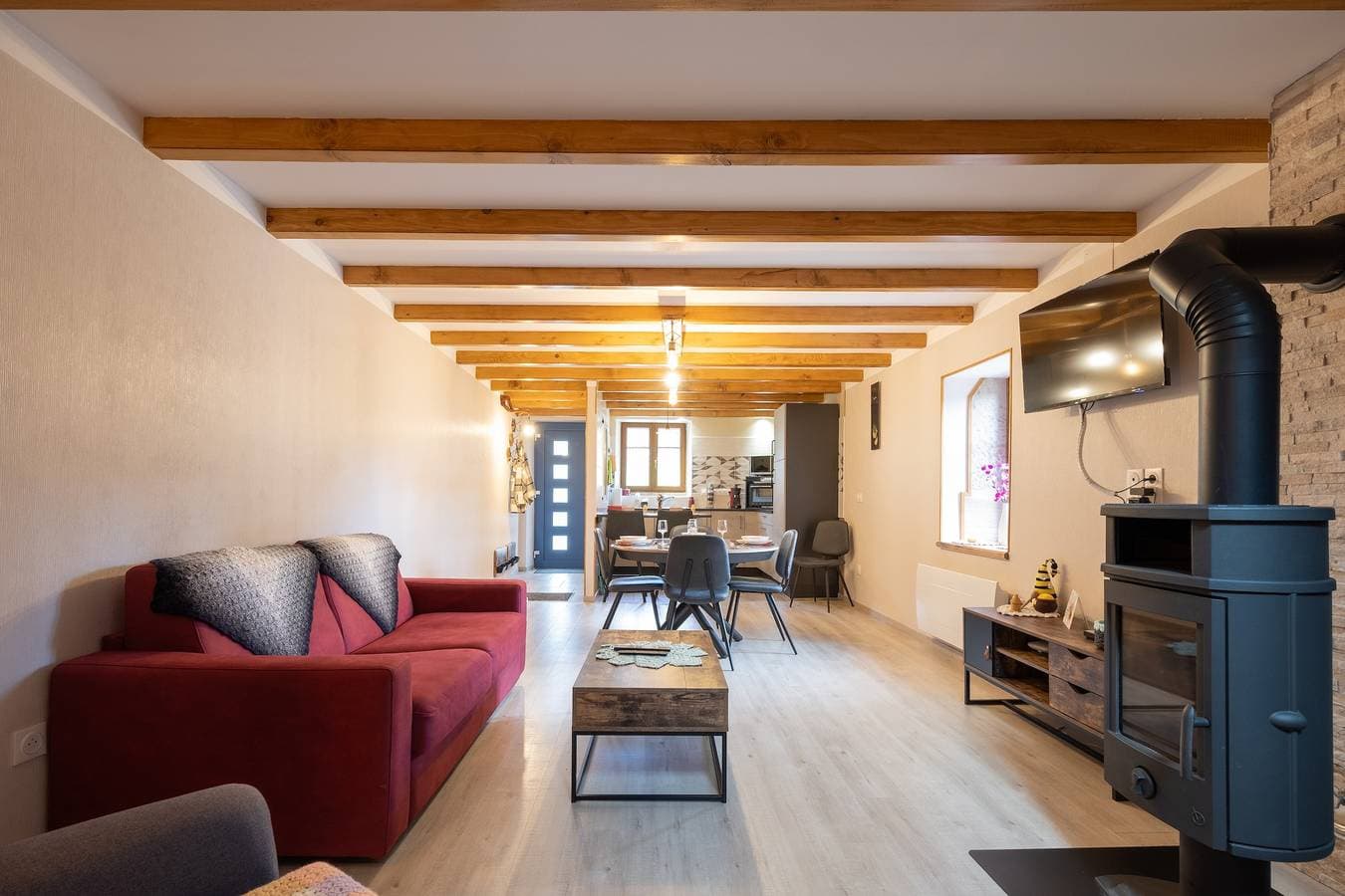 Foto 2 von 27: Gîte „Gîte Des Roches“ mit privater Terrasse, eigenem Garten und WLAN