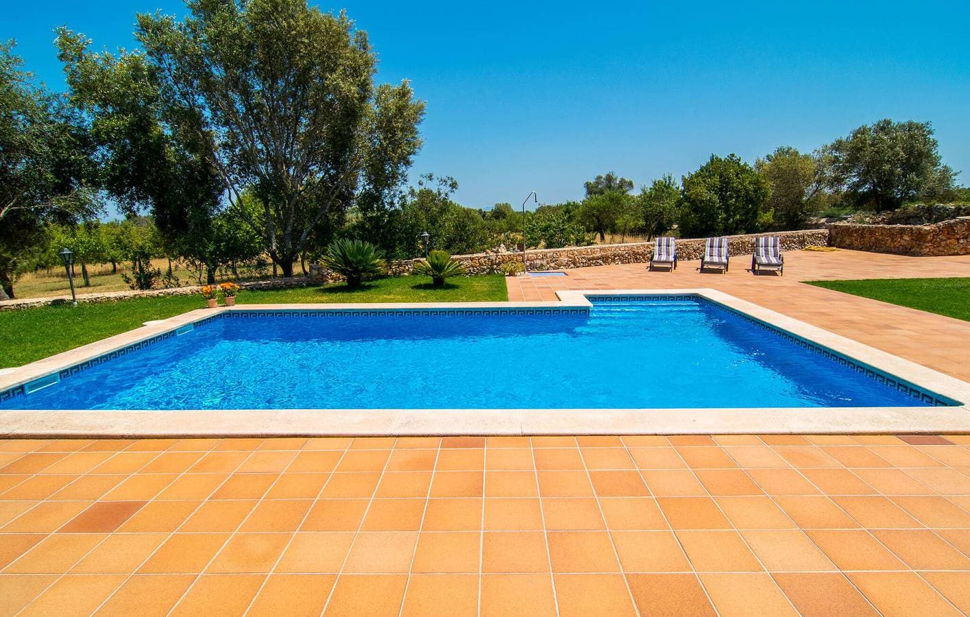 Foto 7 von 41: Modernes Apartment mit Terrasse, Pool und Grill - in der Nähe von Lloret de Vistalegre