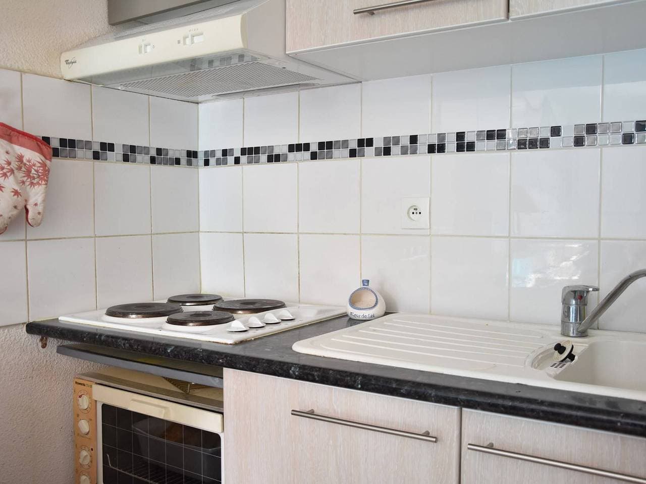 Foto 5 von 18: Gemütliches Ferienhaus in Gruissan, 3 Zimmer, 6 Betten, strandnah, Klimaanlage, Parkplatz
