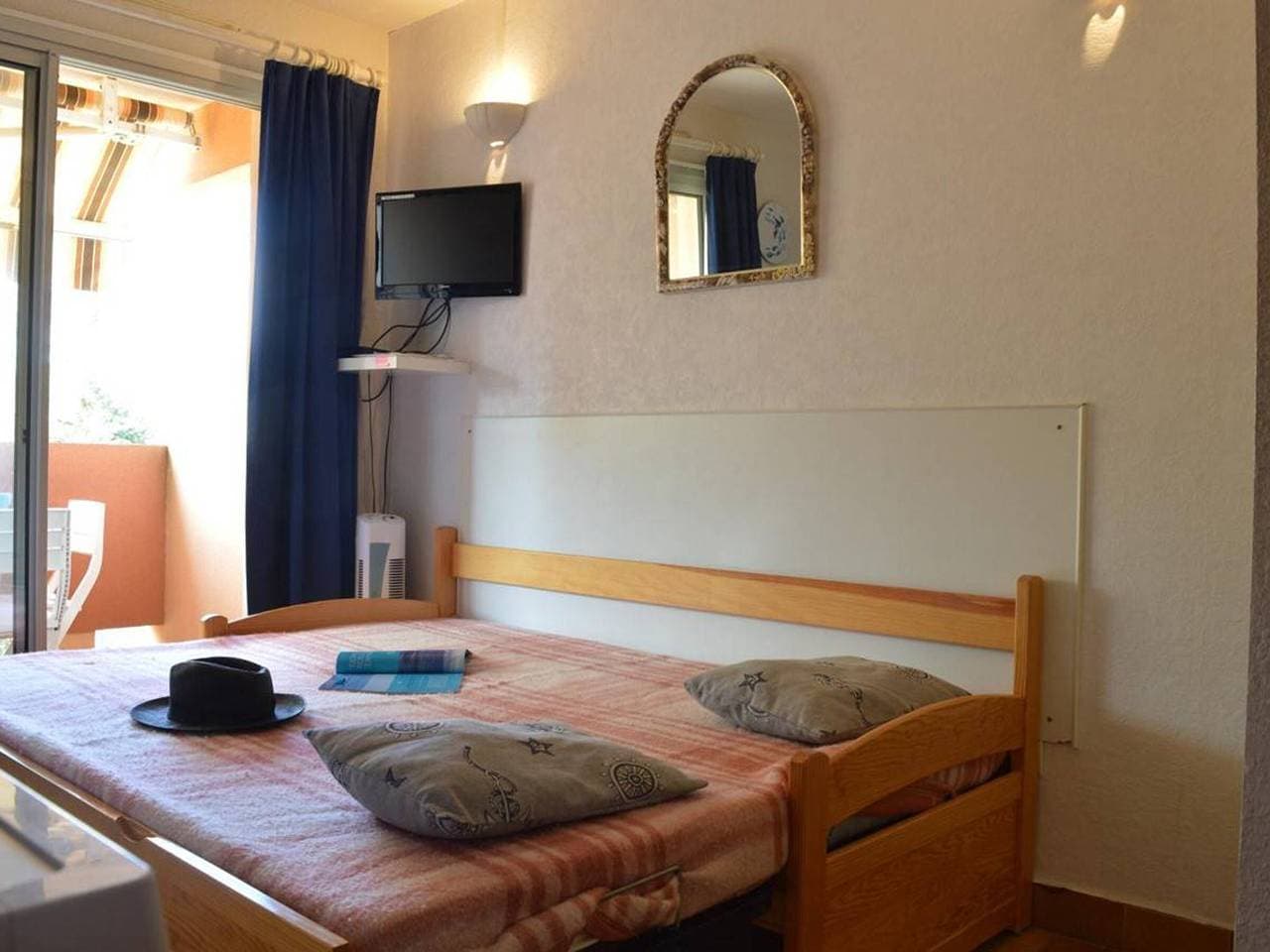 Foto 7 von 19: Studio mit Kabine für 4 Personen, direkt am Strand mit Pool und Tennis in Bormes-les-Mimosas