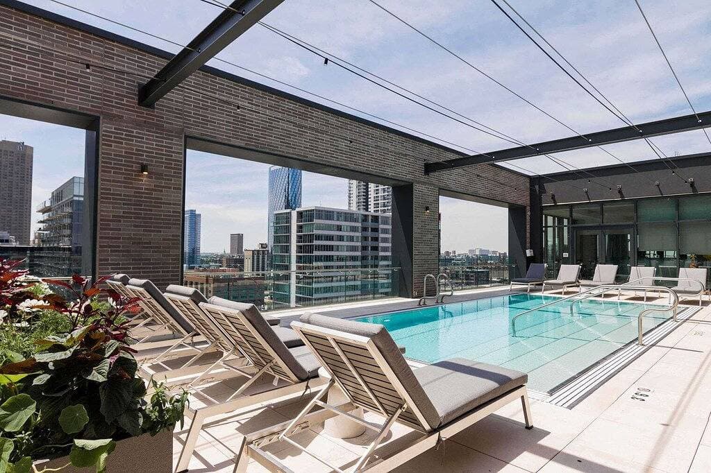 Foto 13 von 35: Elegant West Loop Studio w/ Pool, Gym & Lounge, nr L, by Blueground