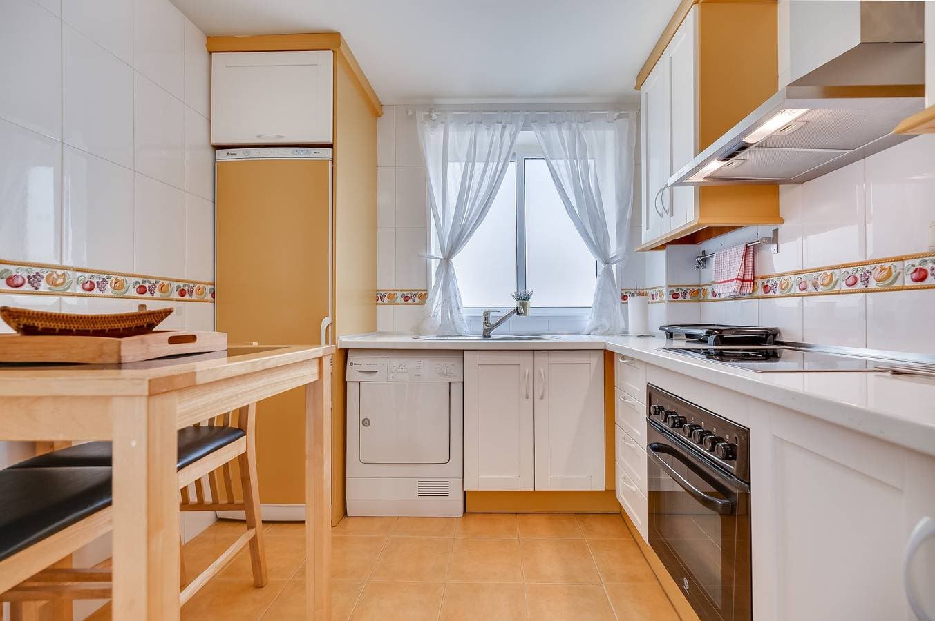 Foto 8 von 26: Ferienwohnung "Marbella Playa" mit Meerblick, Gemeinschaftspool und WLAN