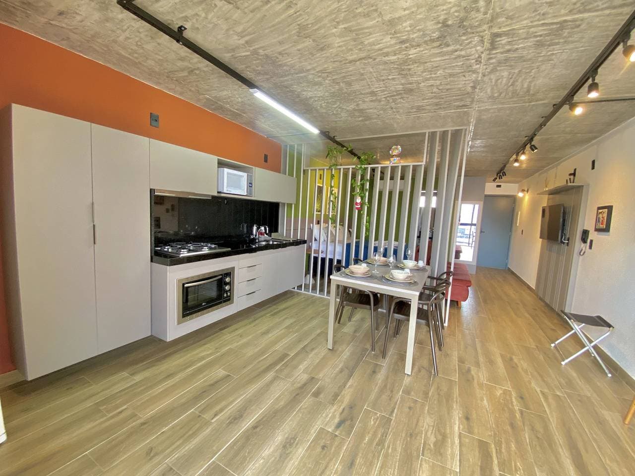 Foto 12 von 16: Ferienwohnung für 4 Personen mit Pool