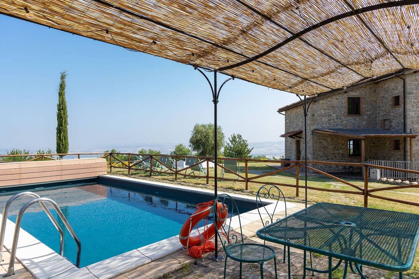 Foto 8 von 61: Villa für 6 Personen mit Pool