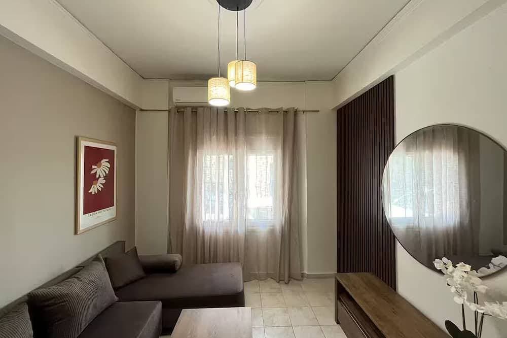 A highly-rated apartment located in the center of Agios Nikolaos in Crete. 1