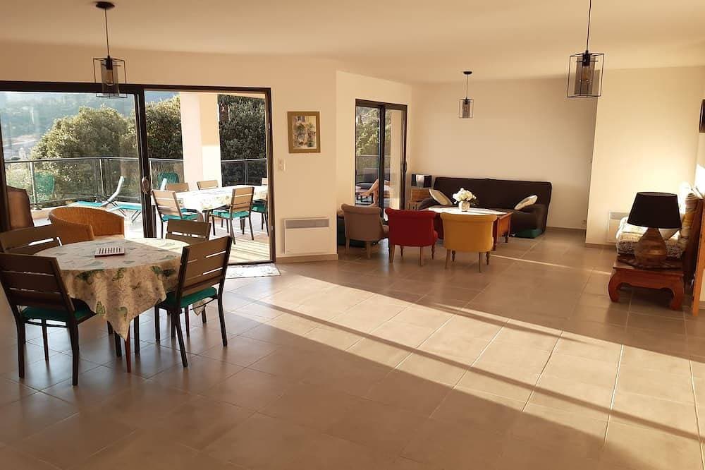 Foto 6 von 19: Maison récente face aux calanques de piana