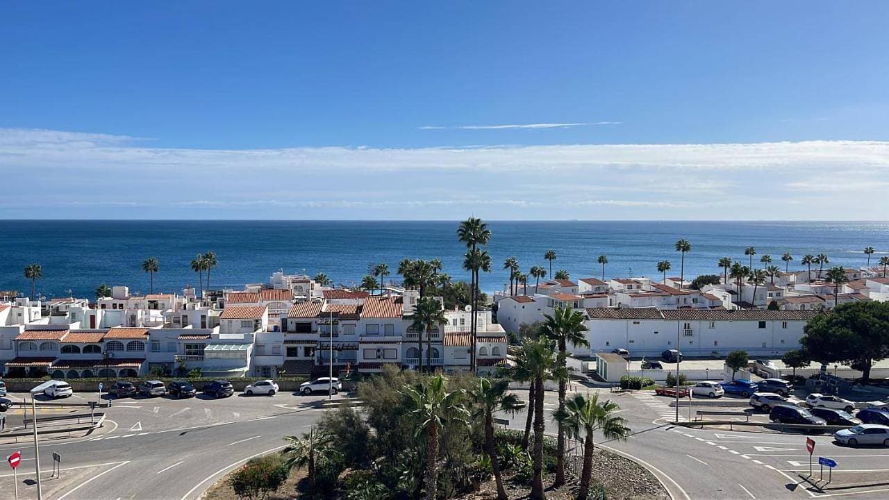 Precioso ático, nuevo, a 50m de la playa, Manilva 1