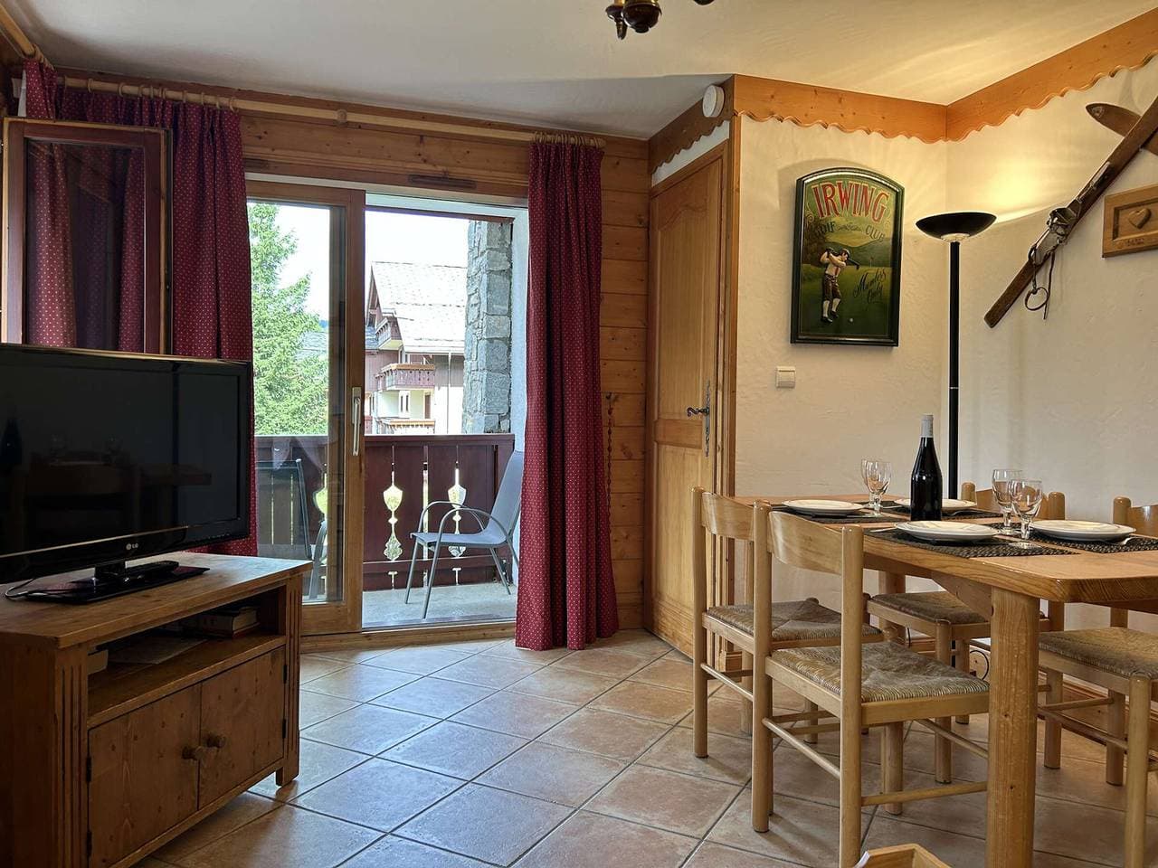 Foto 9 von 22: Gemütliche 3-Zimmer-Wohnung, 2 Schlafzimmer, Méribel Village, in der Nähe von Geschäften