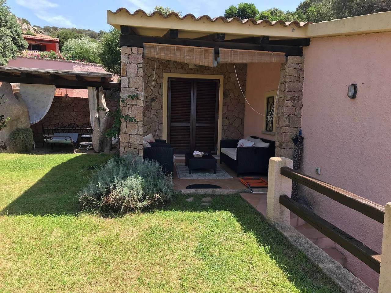 Foto 3 von 30: Haustierfreundliches Ferienhaus Villetta Meravigliosa mit Garten und Terrasse
