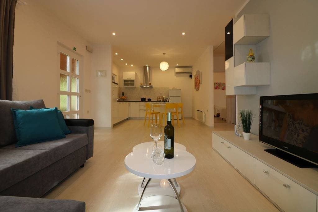 Foto 7 von 46: Ferienhaus in Poreč mit Terrasse, Klimaanlage, W-Lan, Spülmaschine (4400-5)