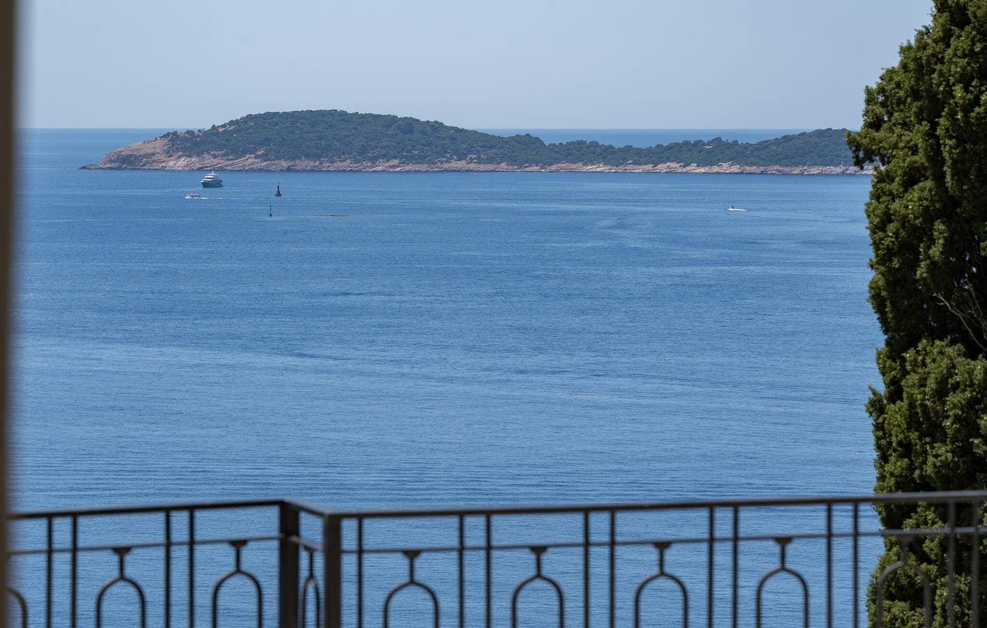 Foto 10 von 45: Geräumige 2-Zimmer-Wohnung mit Pool, Terrasse und 800 m zum Strand