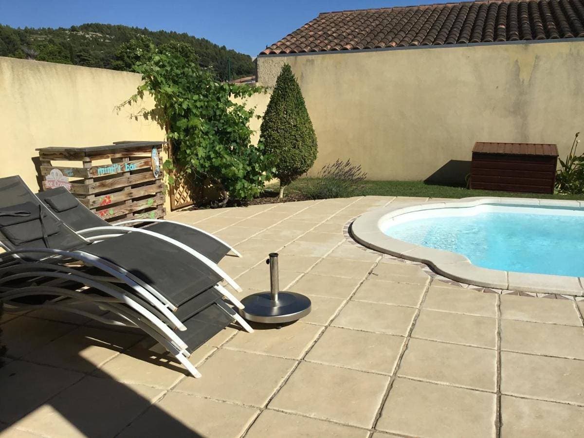 Foto 4 von 5: Double Room with Pool View