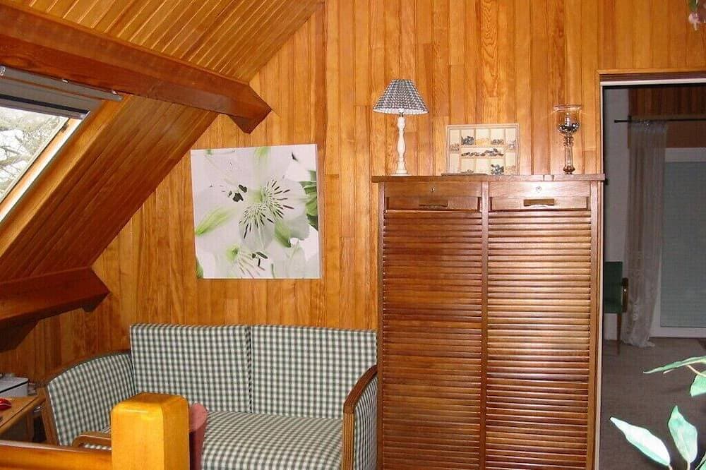 Foto 9 von 30: Haus mit Ummauerten Garten
