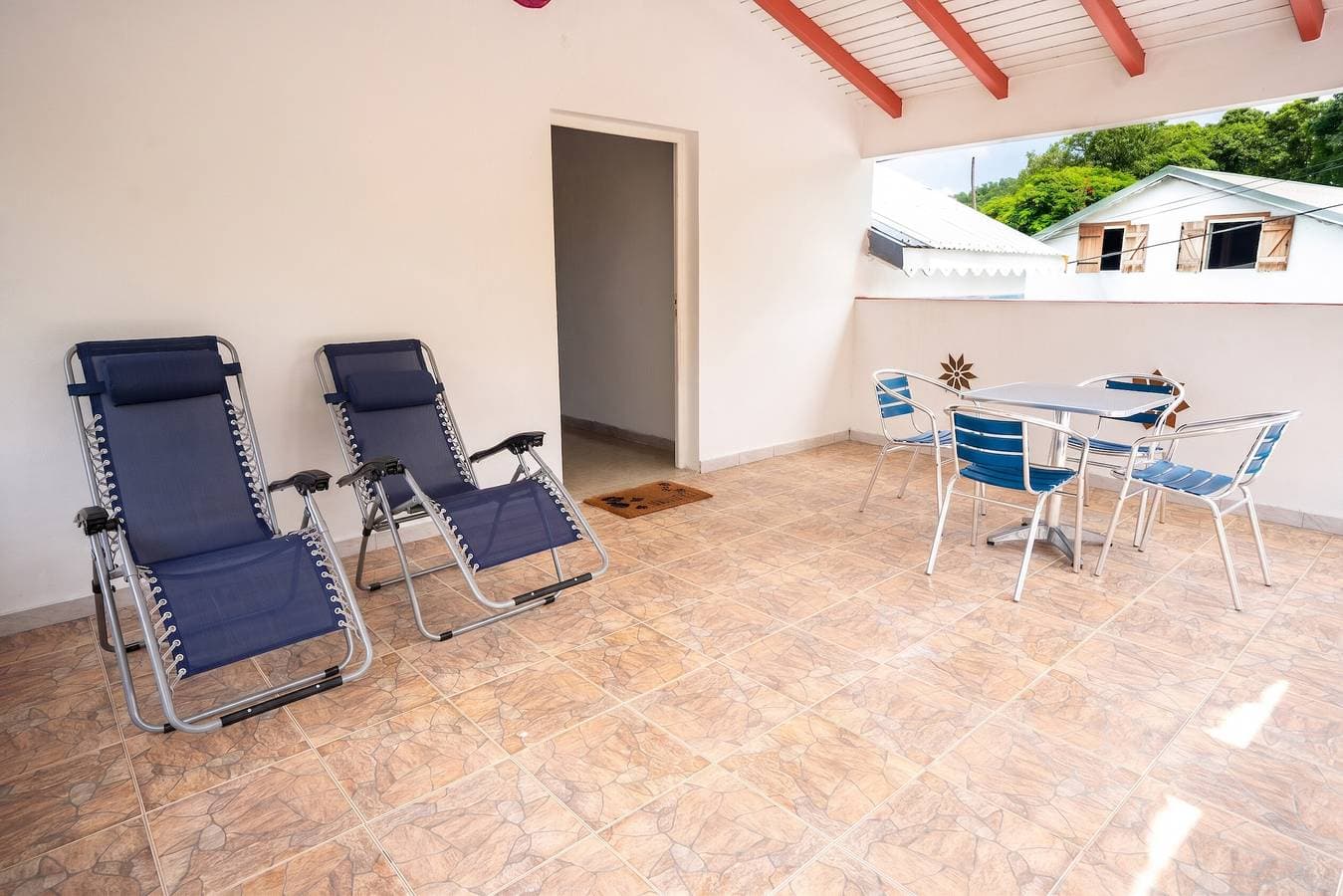 Foto 5 von 36: Meerblick-Haus in Vieux-Habitants mit Terrasse