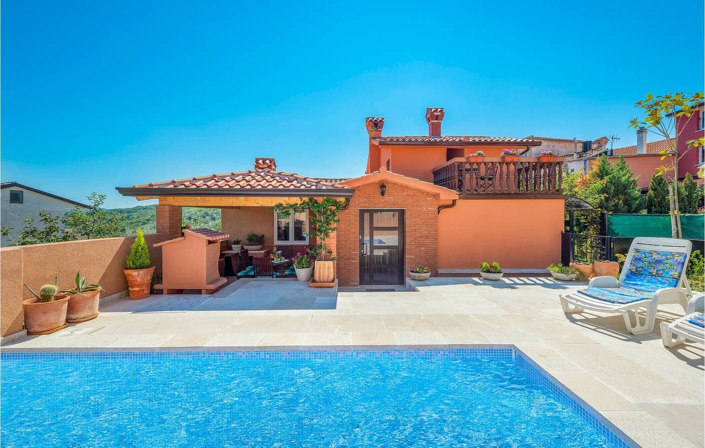 Foto 5 von 22: Charmantes Apartment mit einem Schlafzimmer, Pool und Terrasse