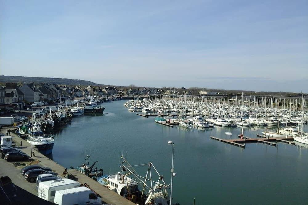 Apartment blue bay classified 3 stars clevacances on the port in center 1