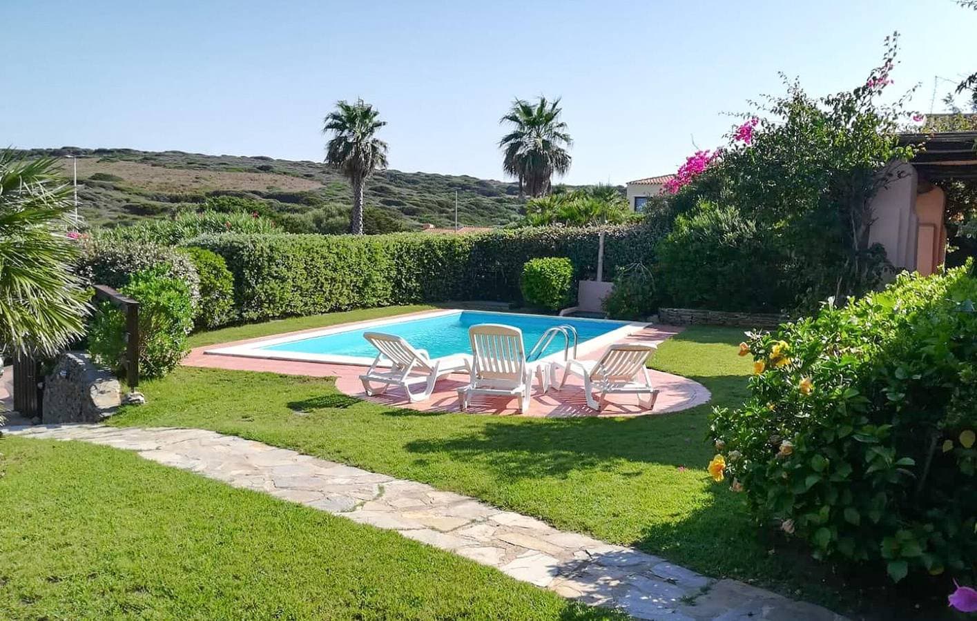 Foto 10 von 20: Apartment mit Meerblick, Pool, Terrasse und direktem Zugang zum Strand