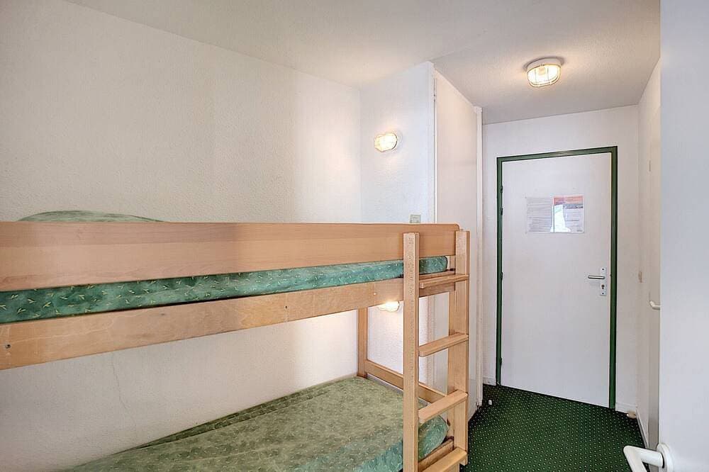 Foto 12 von 14: Angenehm 2 Zimmer + Kabine, 4 Pers, Haustiere erlaubt, Parkplatz
