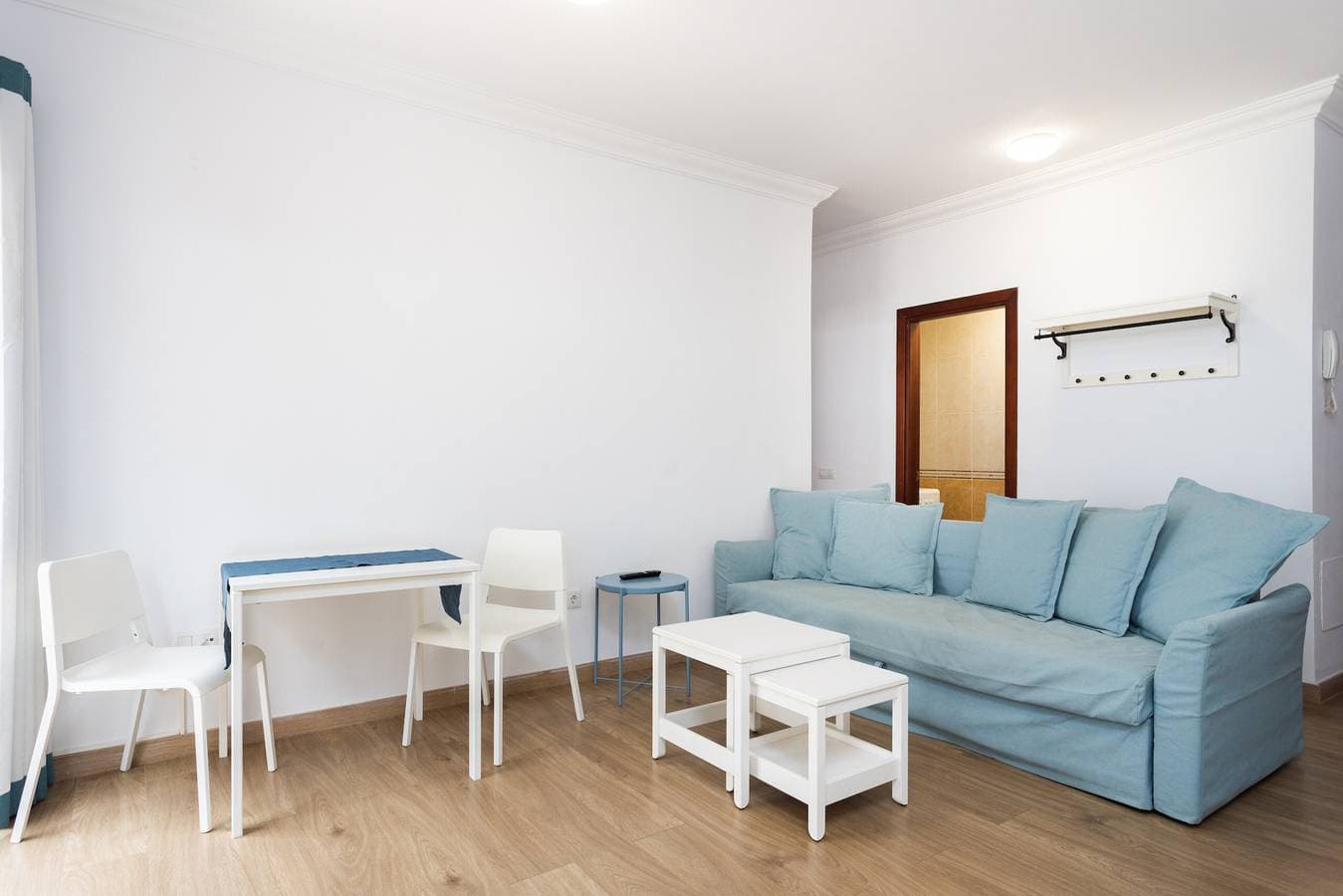 Foto 2 von 37: Ferienwohnung für 4 Personen mit Terrasse