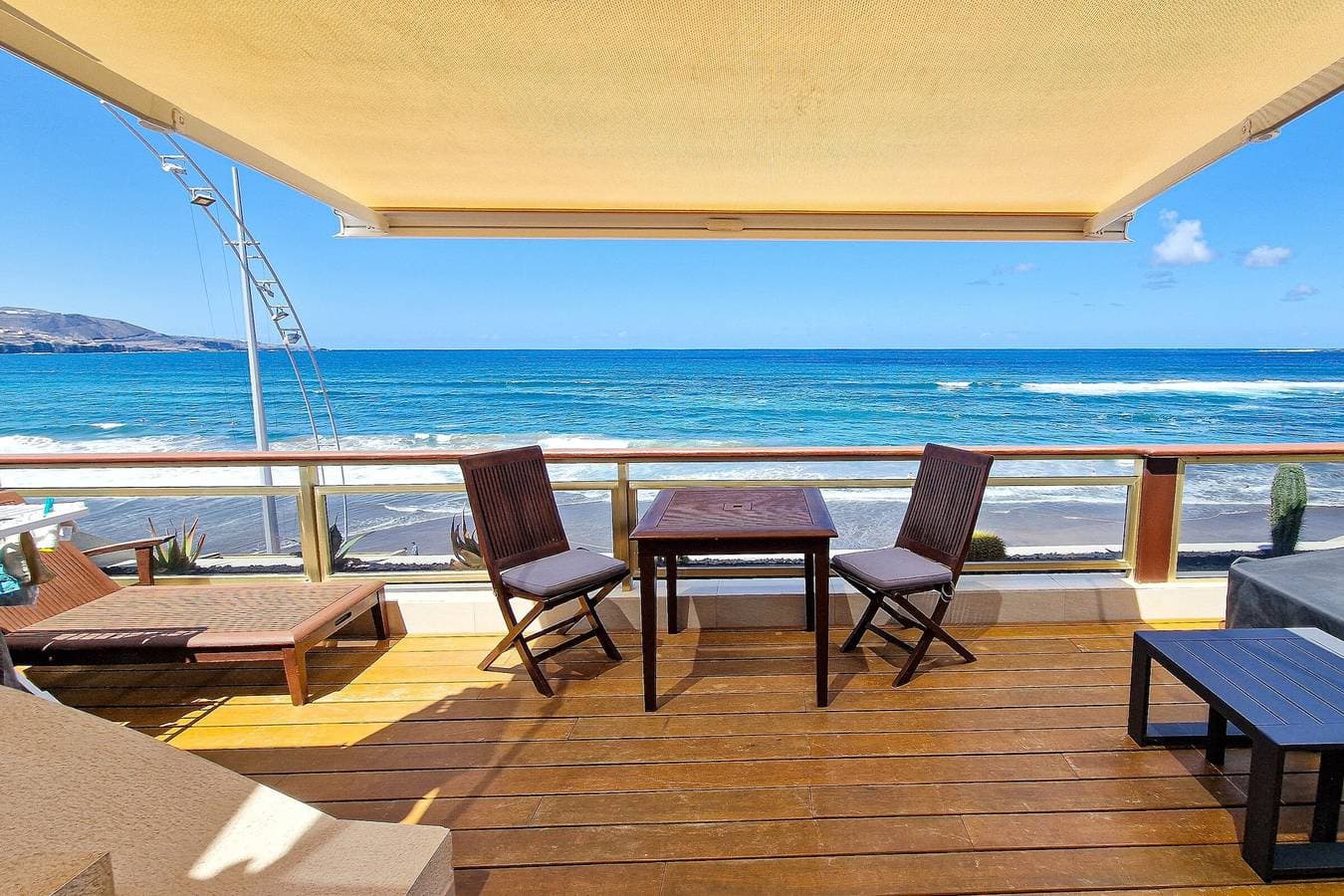 Foto 9 von 45: Apartment „Fabulous Canteras First Beachfront“ mit Meerblick, WLAN und Terrasse