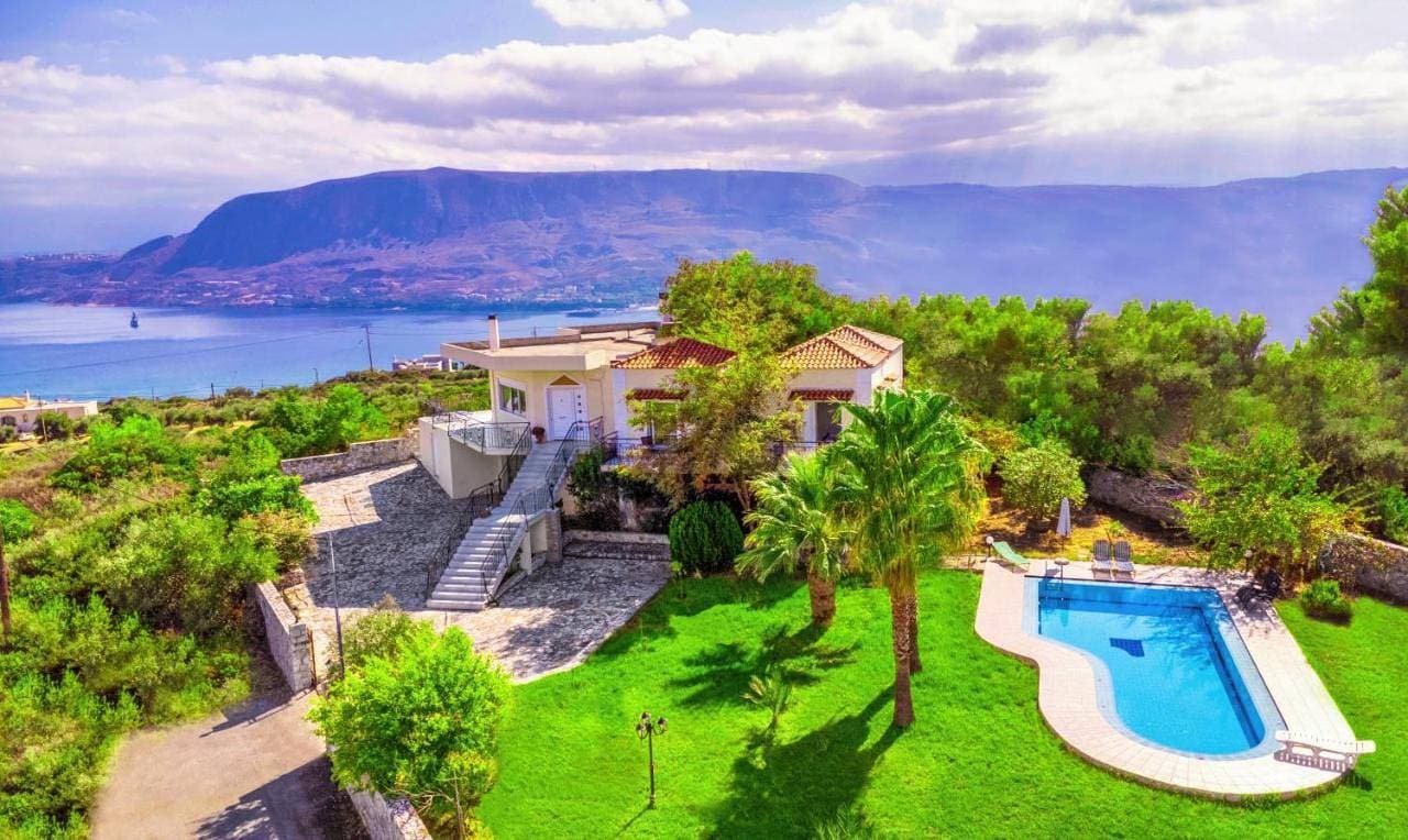 Villa Afroditi in Chania near Airport with Private Pool, Free Wi-Fi, Souda Bay Views, Garden Oasis 1