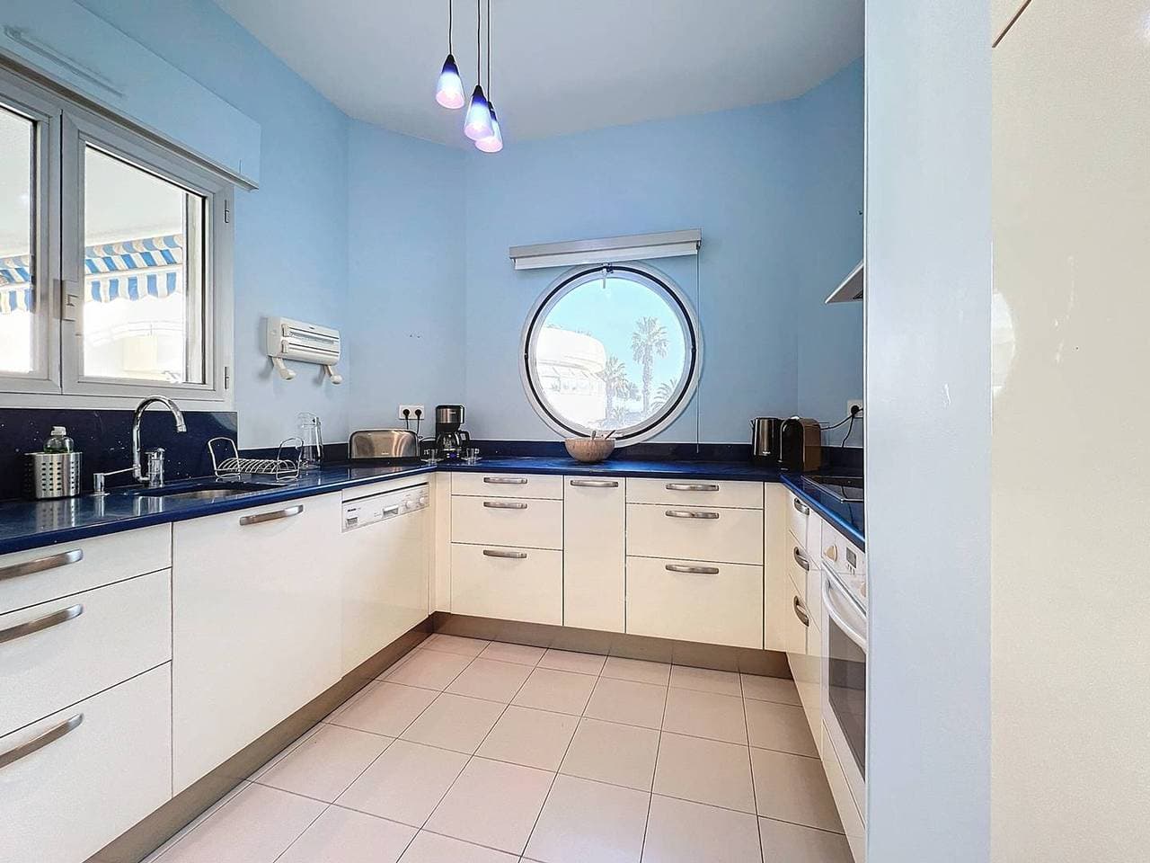 Foto 6 von 26: Klimatisiertes Apartment mit Parkplatz, 2 Schlafzimmer in La Ciotat