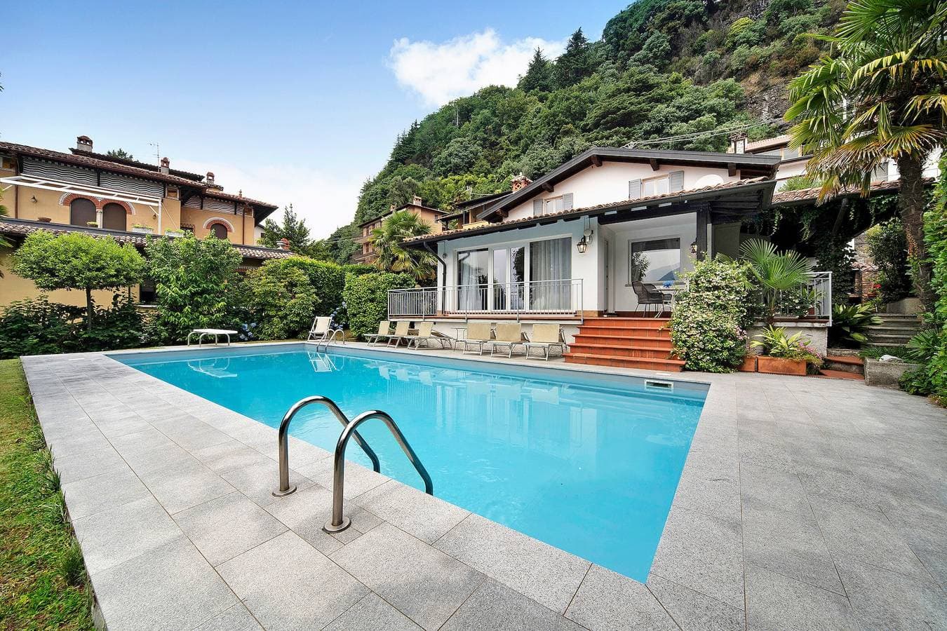 Luxury Country House Domaso 1