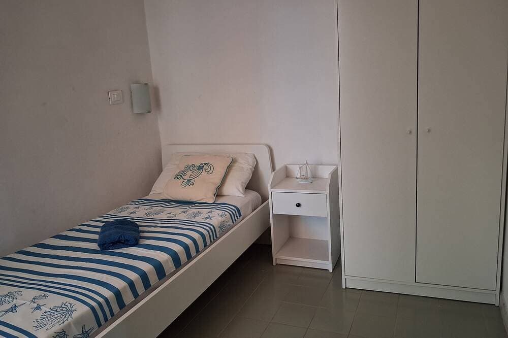 Foto 7 von 20: Apartment in Del Mirto Holiday House with terrace overlooking the sea of Nora
