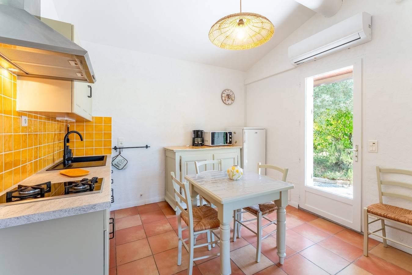 Foto 9 von 26: Ferienhaus „Lou Cigaloun“ mit privatem Pool, WLAN und Klimaanlage