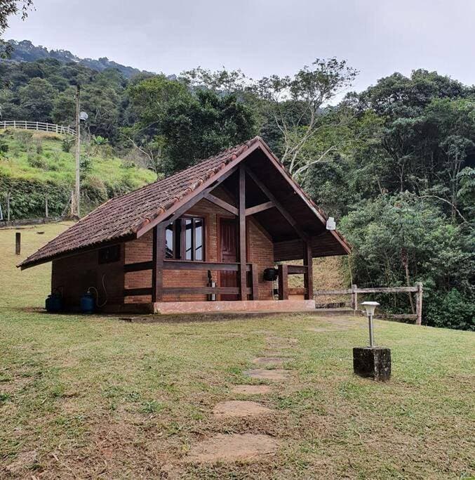 Chalé aconchegante com lareira fogueira e natureza 1