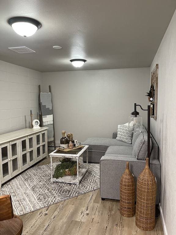 Foto 6 von 8: \"Charming downtown retreat!
